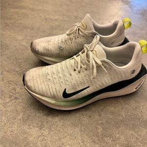 Nike Infinity Run Green and White Sneakers US10.5